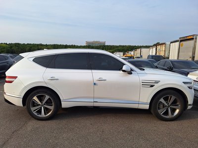 GENESIS GV80 - 3