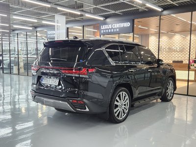 LEXUS LX - 4
