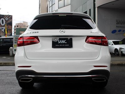 MERCEDES-BENZ GLC - 4