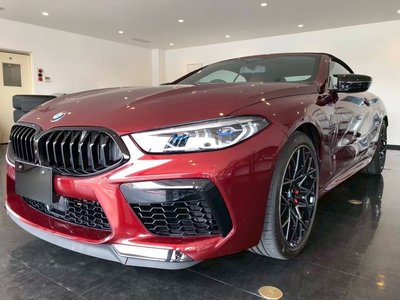صورة 4 لـ 2022 BMW M8 CABRIOLET
