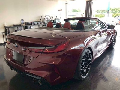 صورة 9 لـ 2022 BMW M8 CABRIOLET