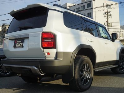 TOYOTA LAND CRUISER 250 - 7