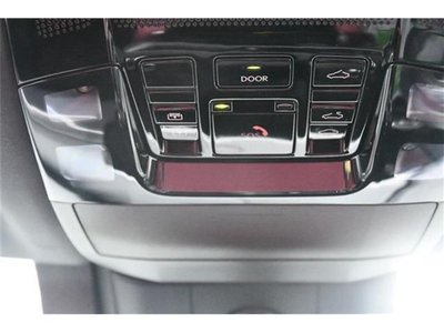 صورة مصغرة 31 لـ 2023 Lexus RX