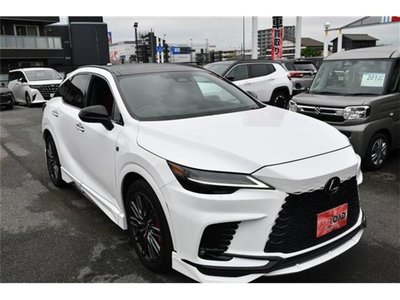 صورة 5 لـ 2023 Lexus RX
