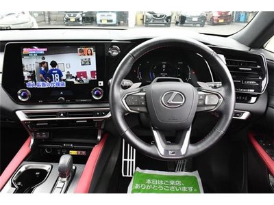 صورة مصغرة 32 لـ 2023 Lexus RX