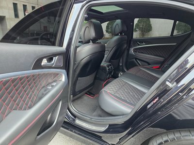 صورة مصغرة 18 لـ 2020 Genesis G70