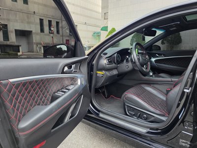 صورة مصغرة 12 لـ 2020 Genesis G70
