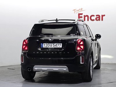 MINI COUNTRYMAN - 4