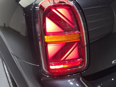 MINI COUNTRYMAN - 10