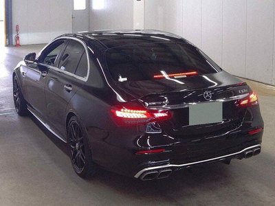 MERCEDES-BENZ E-CLASS - 2