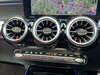 2023 Mercedes-BENZ GLB — миниатюра 26