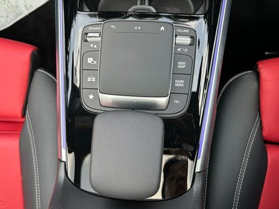 2023 Mercedes-BENZ GLB — миниатюра 34