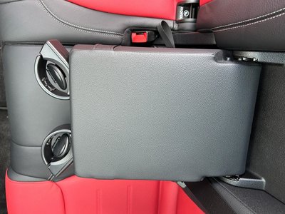 2023 Mercedes-BENZ GLB — миниатюра 18