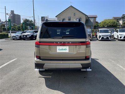 صورة 6 لـ 2024 Lexus GX