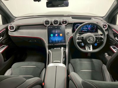 صورة 2 لـ 2025 Mercedes-BENZ GLC AMG