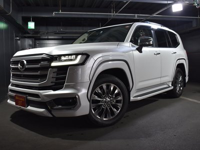 TOYOTA LAND CRUISER 300 - 4