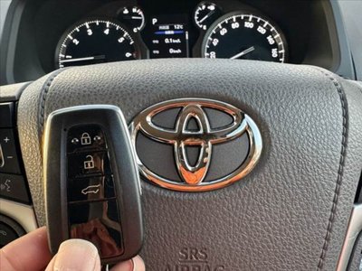 TOYOTA LAND CRUISER PRADO - 8