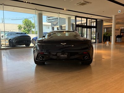 2026 Aston Martin DB12 照片 12