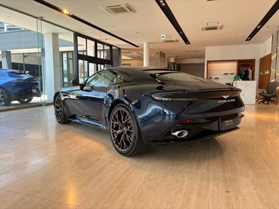 2026 Aston Martin DB12 照片 11