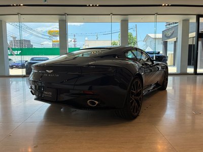 2026 Aston Martin DB12 照片 13