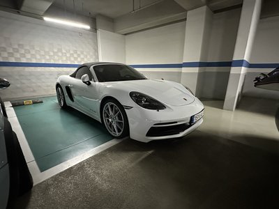 صورة 2 لـ 2022 Porsche 718