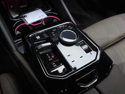 BMW 5 SERIES - 9