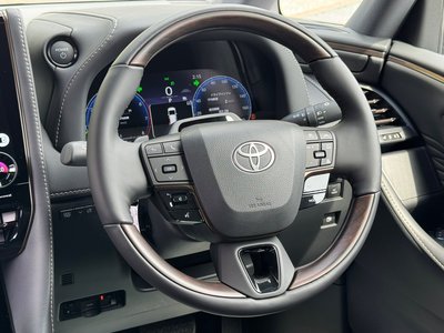 2026 Toyota ALPHARD — миниатюра 36