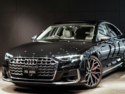AUDI S8