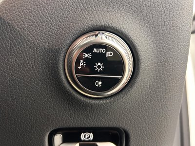 2025 Mercedes-BENZ GLC 缩略图 38