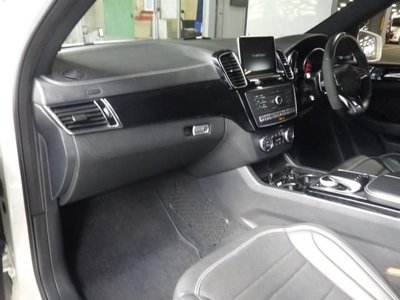 صورة 2 لـ 2015 Mercedes-BENZ MERCEDES-AMG