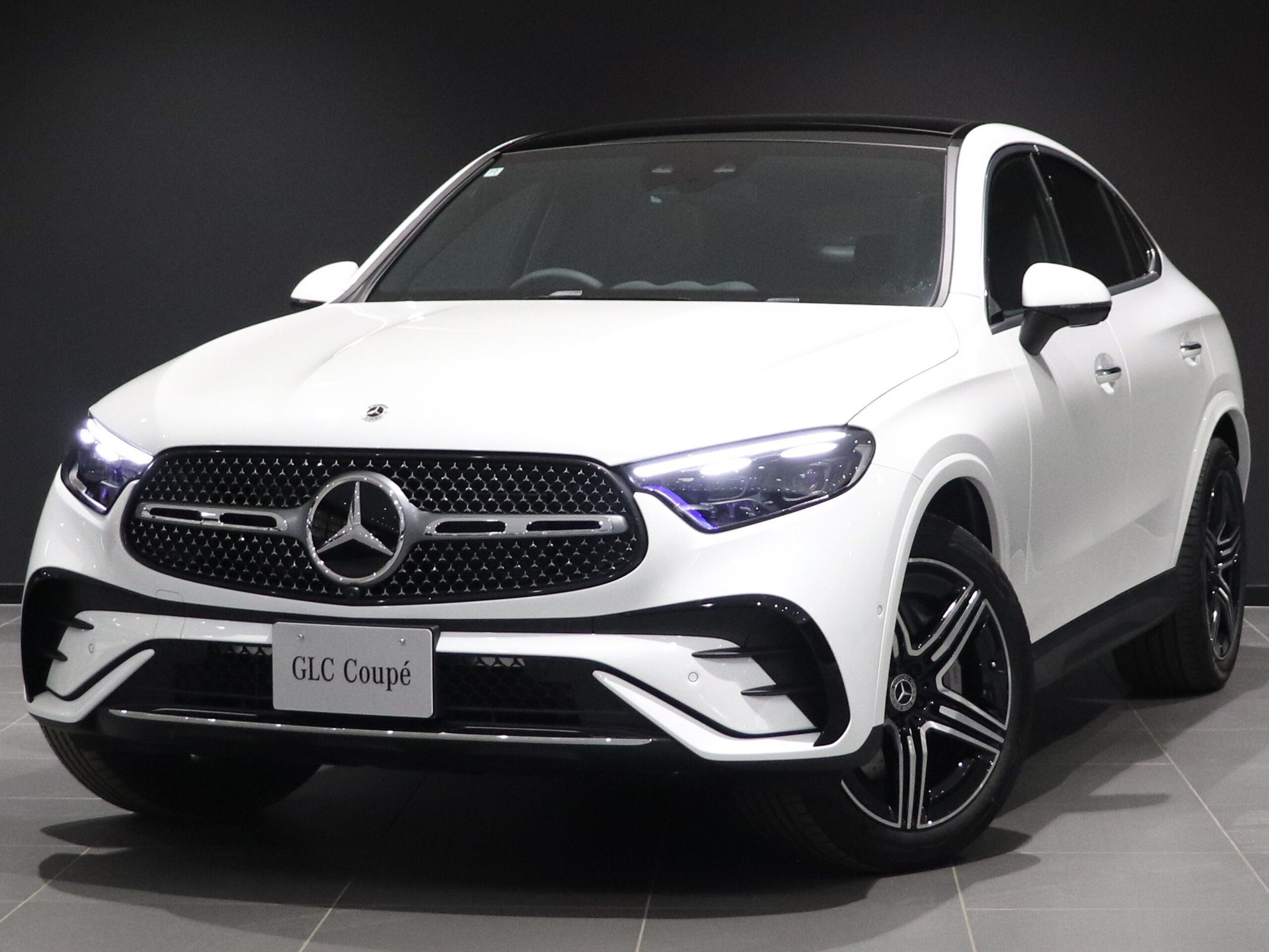 MERCEDES-BENZ GLC COUPE - View 1