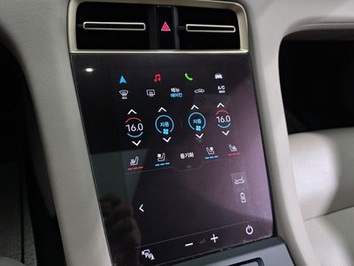 2023 Porsche TAYCAN — миниатюра 17