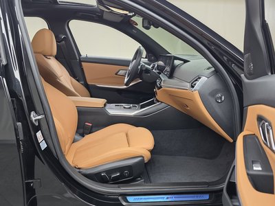 صورة مصغرة 16 لـ 2024 BMW 3 SERIES