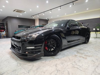 NISSAN GT-R