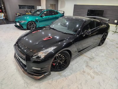 NISSAN GT-R - 8