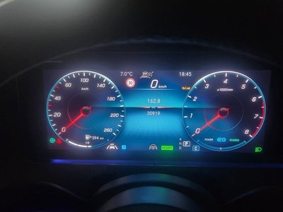 MERCEDES-BENZ E-CLASS - 2