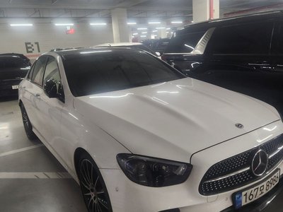 MERCEDES-BENZ E-CLASS - 5