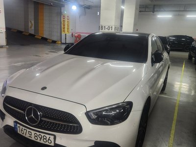 MERCEDES-BENZ E-CLASS - 6