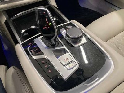 2020 BMW 7 SERIES thumbnail 19