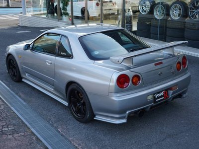 NISSAN SKYLINE GT-R - 4