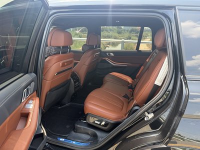2024 BMW X7 — фото 9