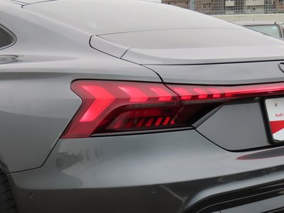 AUDI E-TRON GT QUATTRO - 7