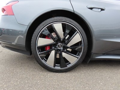 AUDI E-TRON GT QUATTRO - 8