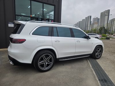 MERCEDES-BENZ GLS - 4