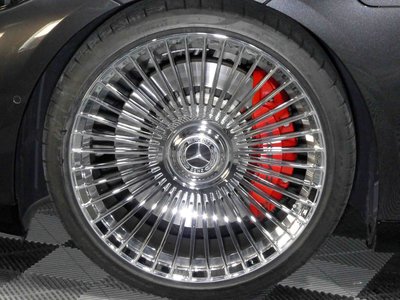 MERCEDES-BENZ EQS AMG - 9