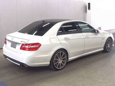 MERCEDES-BENZ E-CLASS AMG - 5