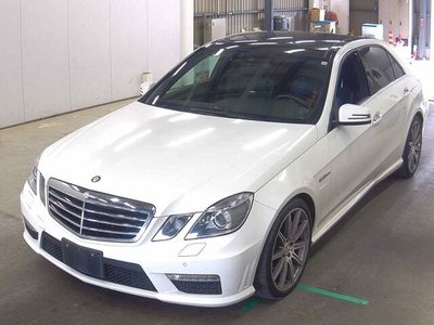 MERCEDES-BENZ E-CLASS AMG - 4