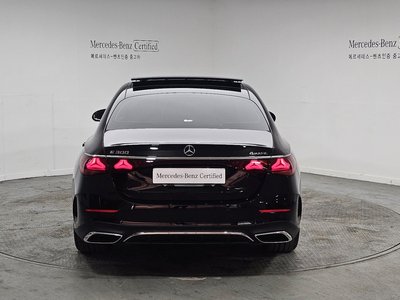 MERCEDES-BENZ E-CLASS - 3