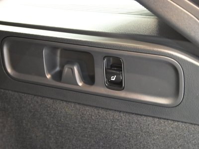 صورة مصغرة 64 لـ 2025 MERCEDES-BENZ C-CLASS