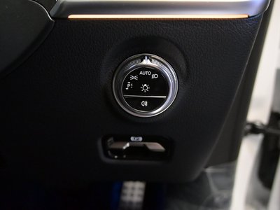 صورة مصغرة 32 لـ 2025 MERCEDES-BENZ C-CLASS